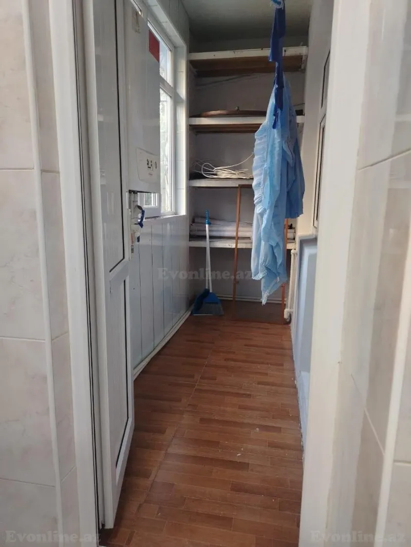 Satılır 2 otaqlı Mənzil Köhnə tikili 65 m² 8-ci mikrorayon - şəkil 5