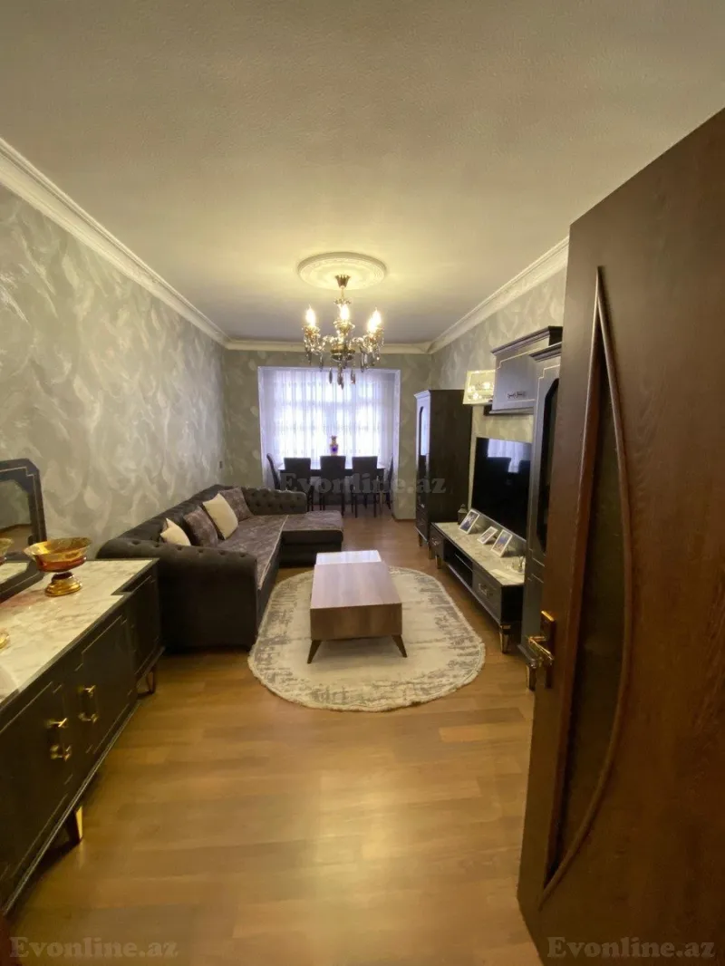 3 otaqlı Mənzil 74 m² Gəncə Satılır