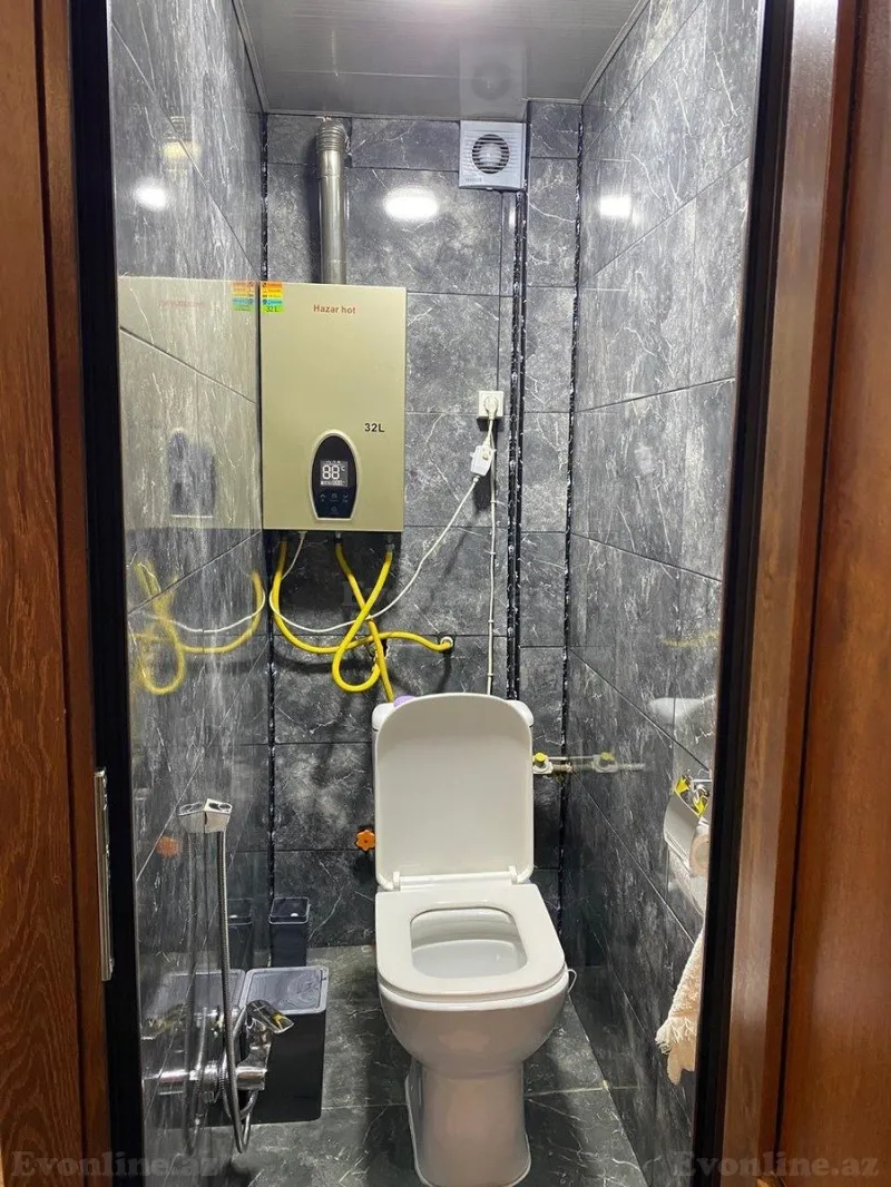 Satılır 3 otaqlı Mənzil Köhnə tikili 74 m² Gəncə - şəkil 8