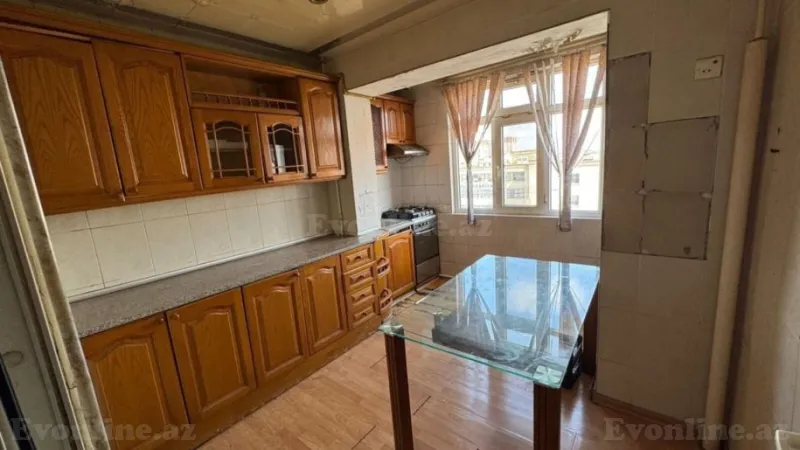 Kirayə verilir 3 otaqlı Mənzil Köhnə tikili 80 m² 8-ci mikrorayon - şəkil 2