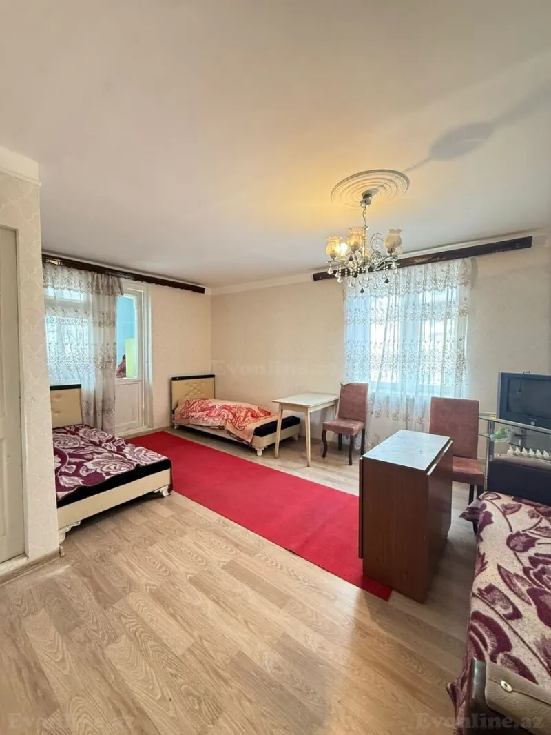 Satılır 2 otaqlı Mənzil Köhnə tikili 45 m² Elmlər Akademiyası m.