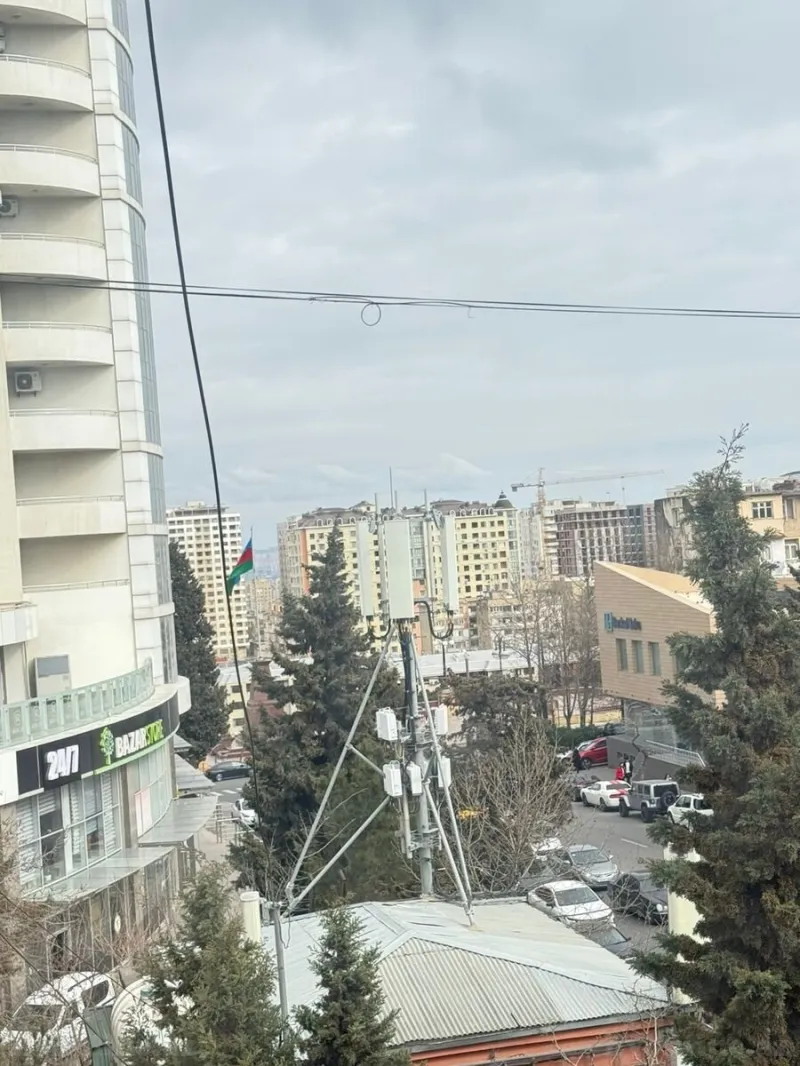 Satılır 2 otaqlı Mənzil Köhnə tikili 45 m² Elmlər Akademiyası m. - şəkil 2