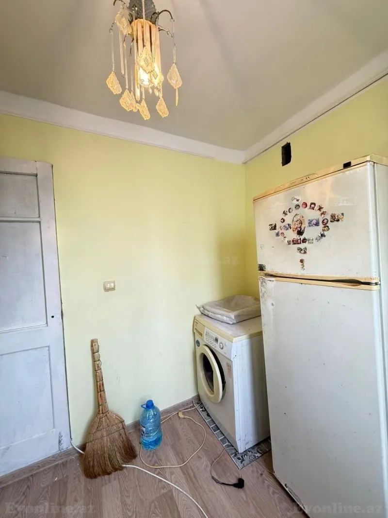 Satılır 2 otaqlı Mənzil Köhnə tikili 45 m² Elmlər Akademiyası m. - şəkil 9
