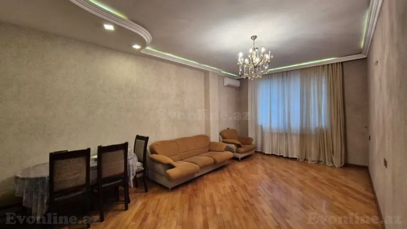 Satılır 2 otaqlı Mənzil Yeni tikili 80 m² 8 Noyabr m.