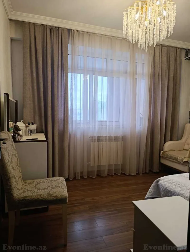 Satılır 4 otaqlı Mənzil Yeni tikili 150 m² 4-cü mikrorayon - şəkil 15