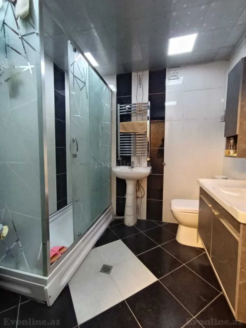 Satılır 4 otaqlı Mənzil Yeni tikili 150 m² 4-cü mikrorayon - şəkil 22