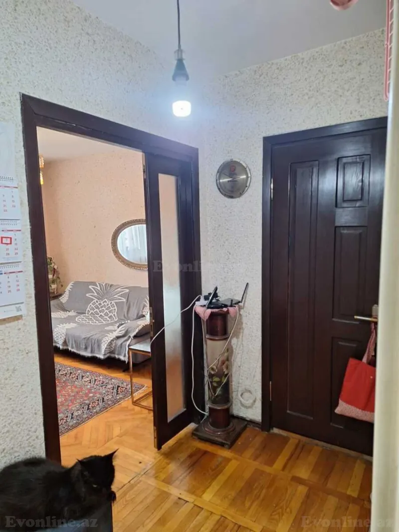 Satılır 2 otaqlı Mənzil Köhnə tikili 60 m² 28 May m. - şəkil 2