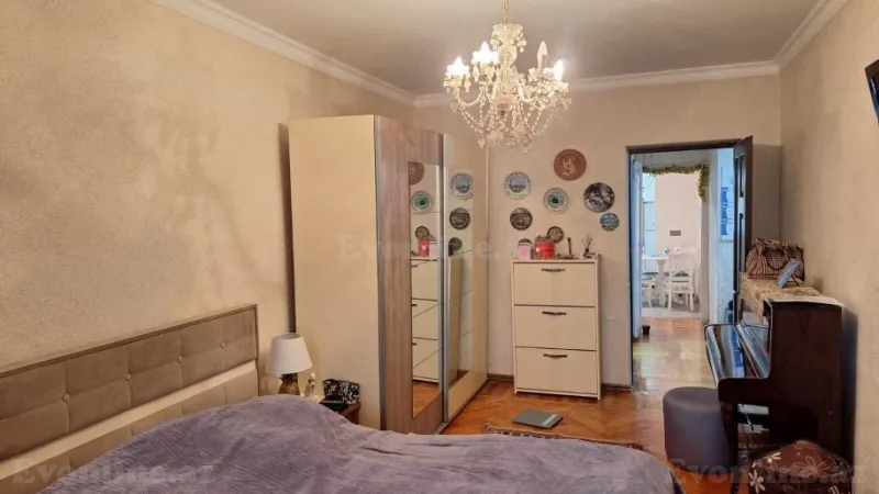 Satılır 2 otaqlı Mənzil Köhnə tikili 60 m² 28 May m. - şəkil 3