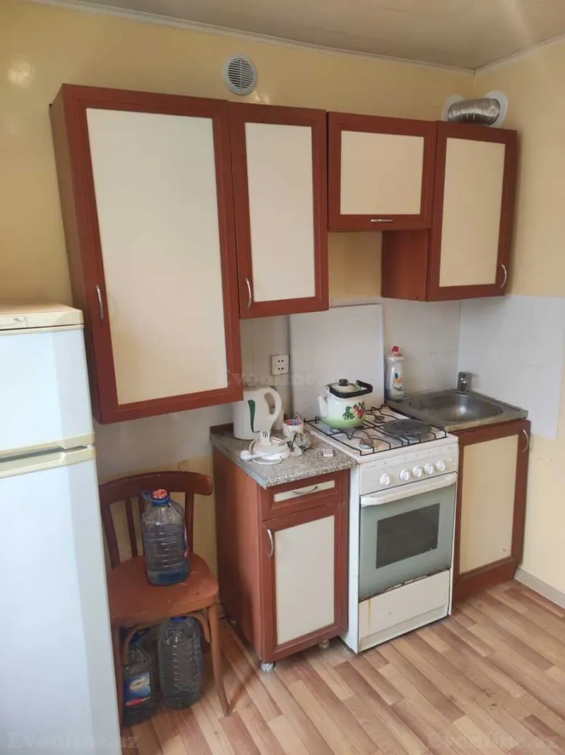 Satılır 2 otaqlı Mənzil Köhnə tikili 62 m² İnşaatçılar m. - şəkil 6