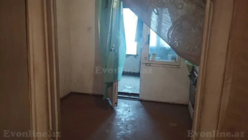 Satılır 5 otaqlı Mənzil Köhnə tikili 130 m² Xalqlar Dostluğu m.