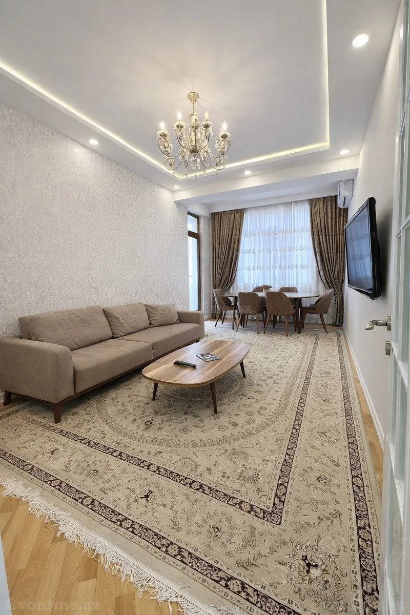 Satılır 3 otaqlı Mənzil Yeni tikili 125 m² Qara Qarayev m. - şəkil 3