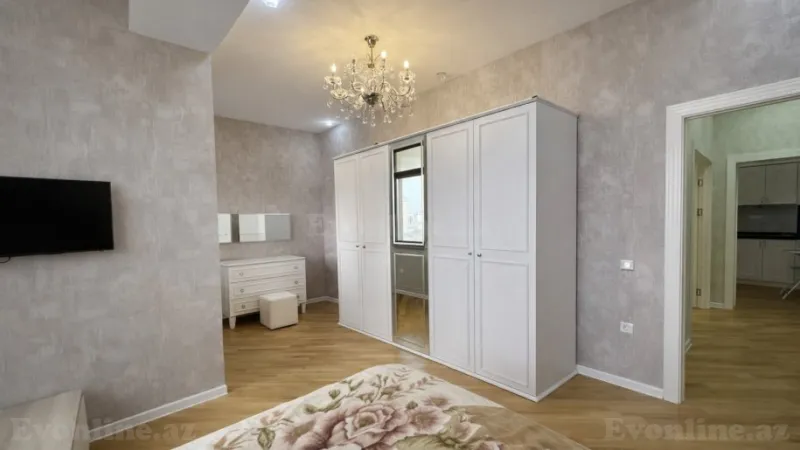 Satılır 3 otaqlı Mənzil Yeni tikili 125 m² Qara Qarayev m. - şəkil 6