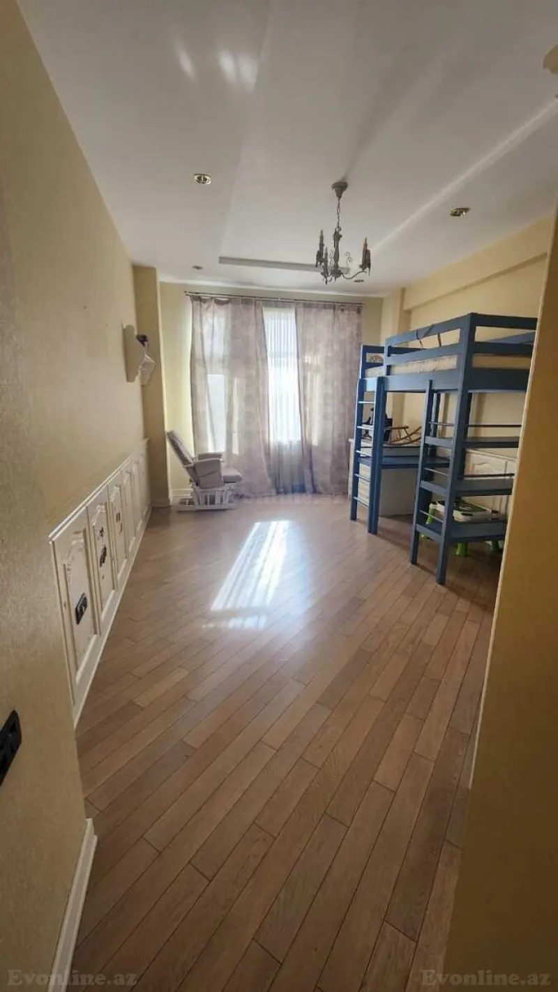 Satılır 4 otaqlı Mənzil Yeni tikili 190 m² Nizami m. - şəkil 8
