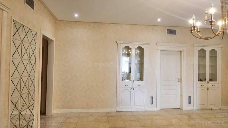 Satılır 4 otaqlı Mənzil Yeni tikili 190 m² Nizami m. - şəkil 12