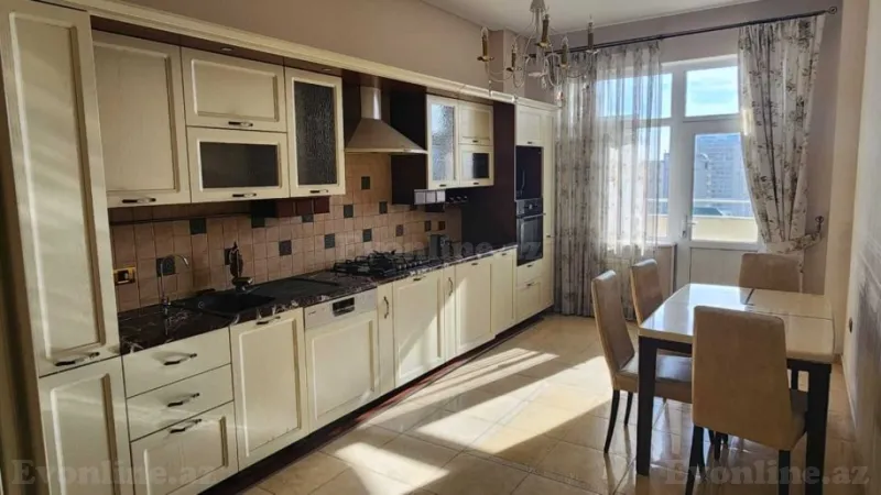 Satılır 4 otaqlı Mənzil Yeni tikili 190 m² Nizami m. - şəkil 14