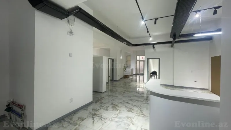 Kirayə verilir Obyekt 215 m² 6-cı mikrorayon - şəkil 2
