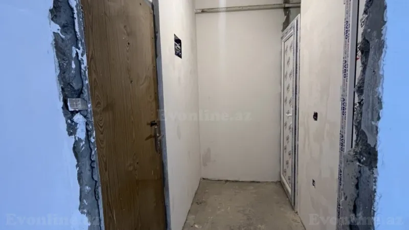 Satılır 1 otaqlı Mənzil Köhnə tikili 30 m² 4-cü mikrorayon - şəkil 2