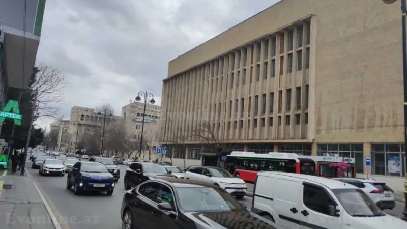 Kirayə verilir 2 otaqlı Mənzil Köhnə tikili 35 m² Nəsimi r. - şəkil 3