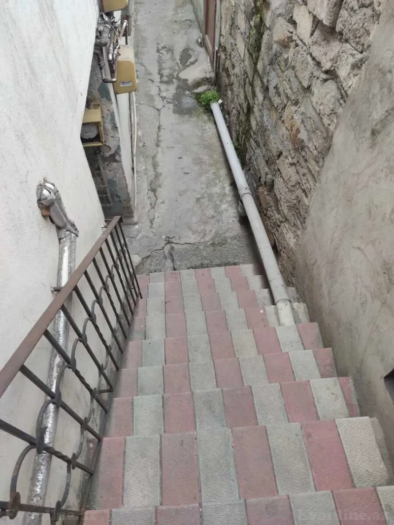 Kirayə verilir 2 otaqlı Mənzil Köhnə tikili 35 m² Nəsimi r. - şəkil 12