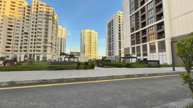 Satılır 2 otaqlı Mənzil Yeni tikili 76 m² Koroğlu m. - şəkil 28