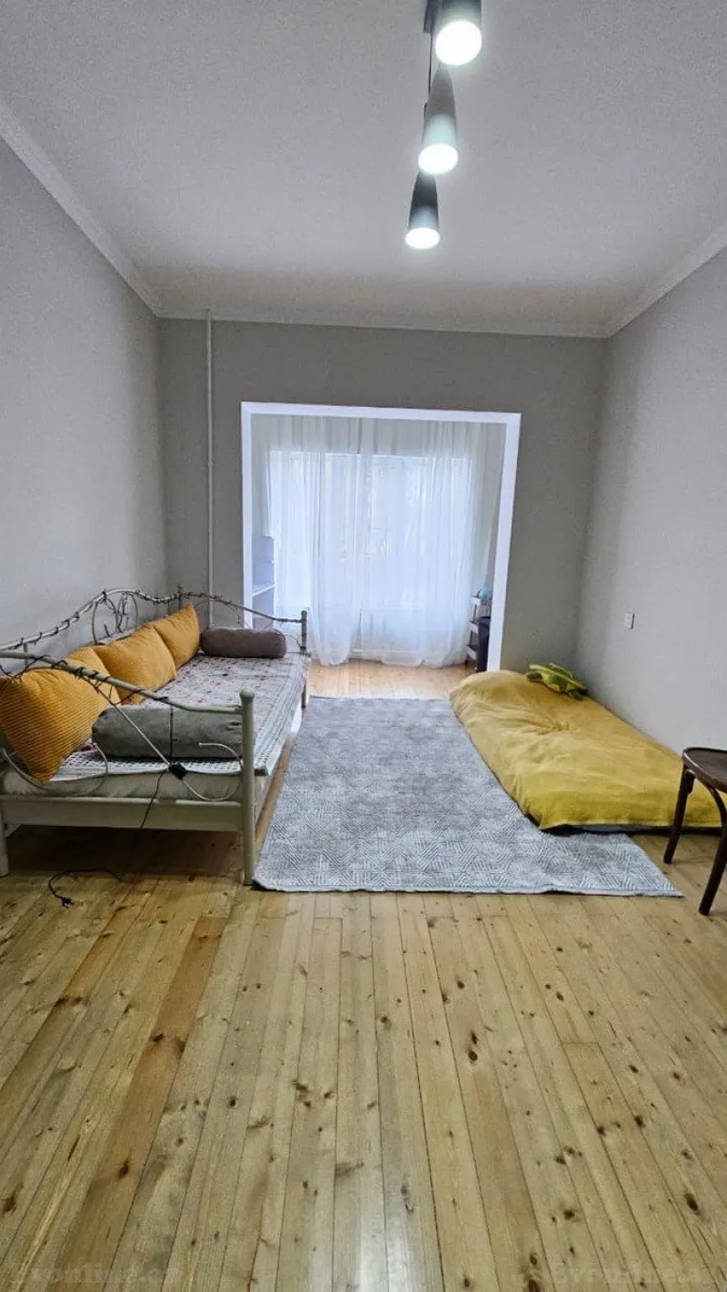 Satılır 3 otaqlı Mənzil Köhnə tikili 90 m² 9-cu mikrorayon - şəkil 7