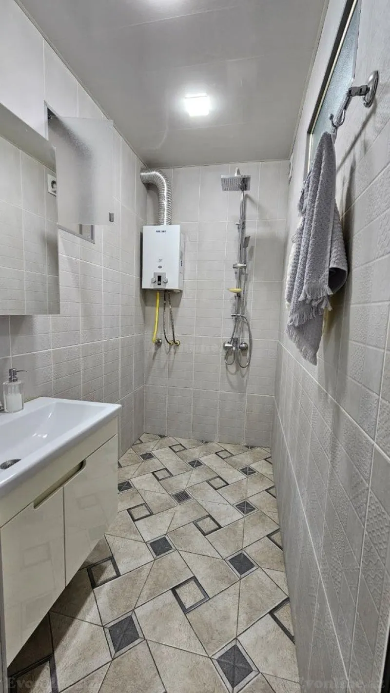 Satılır 3 otaqlı Mənzil Köhnə tikili 90 m² 9-cu mikrorayon - şəkil 15