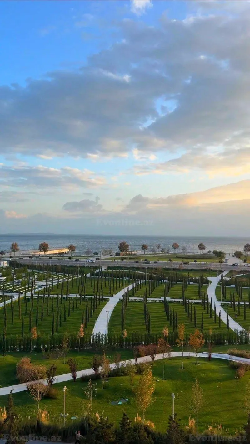 Satılır 4 otaqlı Mənzil Köhnə tikili 100 m² Xətai m.