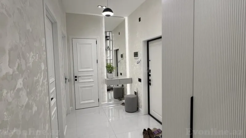 Satılır 3 otaqlı Mənzil Yeni tikili 85 m² 8 Noyabr m. - şəkil 2