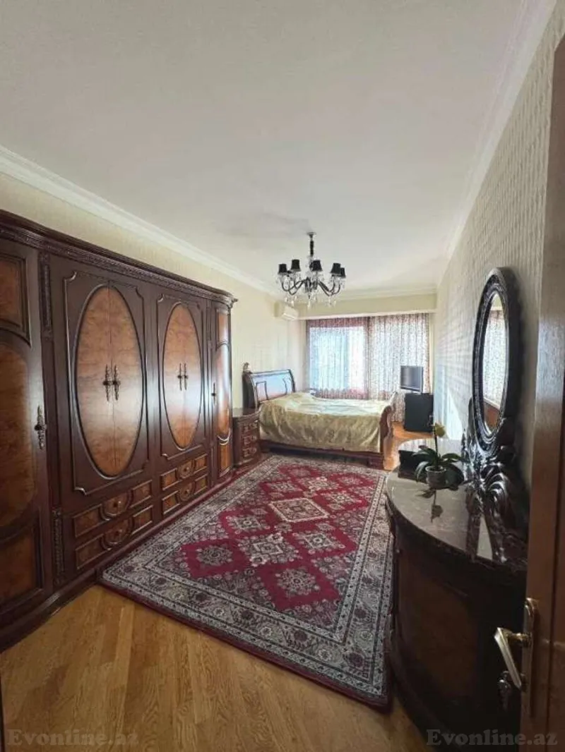 Satılır 4 otaqlı Mənzil Yeni tikili 190 m² Nərimanov r. - şəkil 2