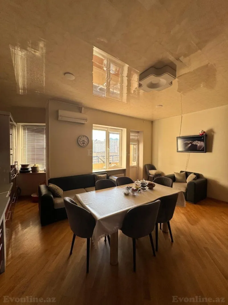 Satılır 4 otaqlı Mənzil Yeni tikili 190 m² Nərimanov r. - şəkil 5