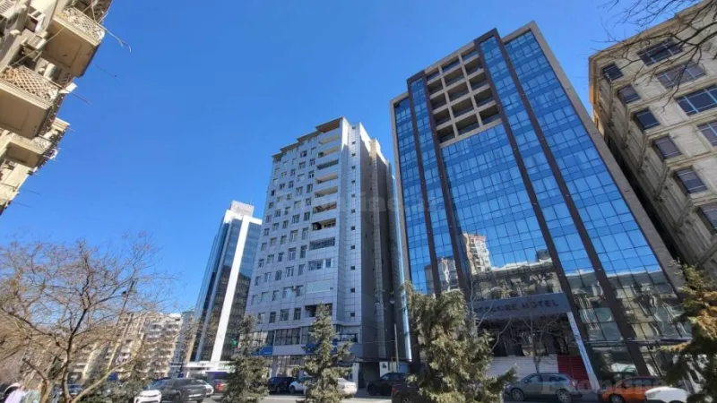 Satılır 3 otaqlı Mənzil Yeni tikili 157 m² Elmlər Akademiyası m. - şəkil 2