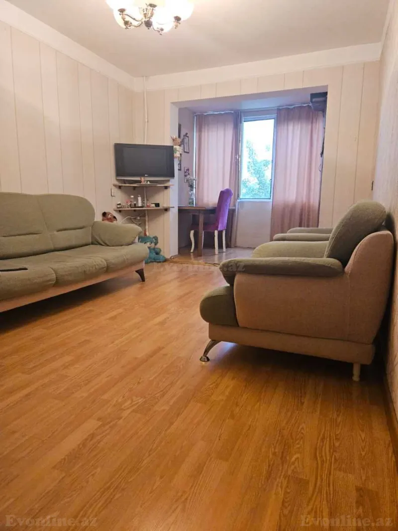 Kirayə verilir 1 otaqlı Mənzil Köhnə tikili 40 m² Xalqlar Dostluğu m.