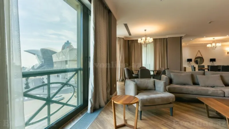 Kirayə verilir 4 otaqlı Mənzil Yeni tikili 330 m² İçərişəhər m. - şəkil 3