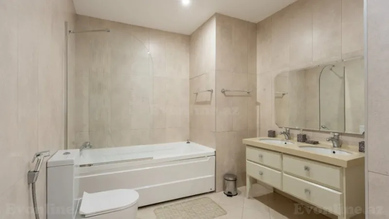 Kirayə verilir 4 otaqlı Mənzil Yeni tikili 330 m² İçərişəhər m. - şəkil 26