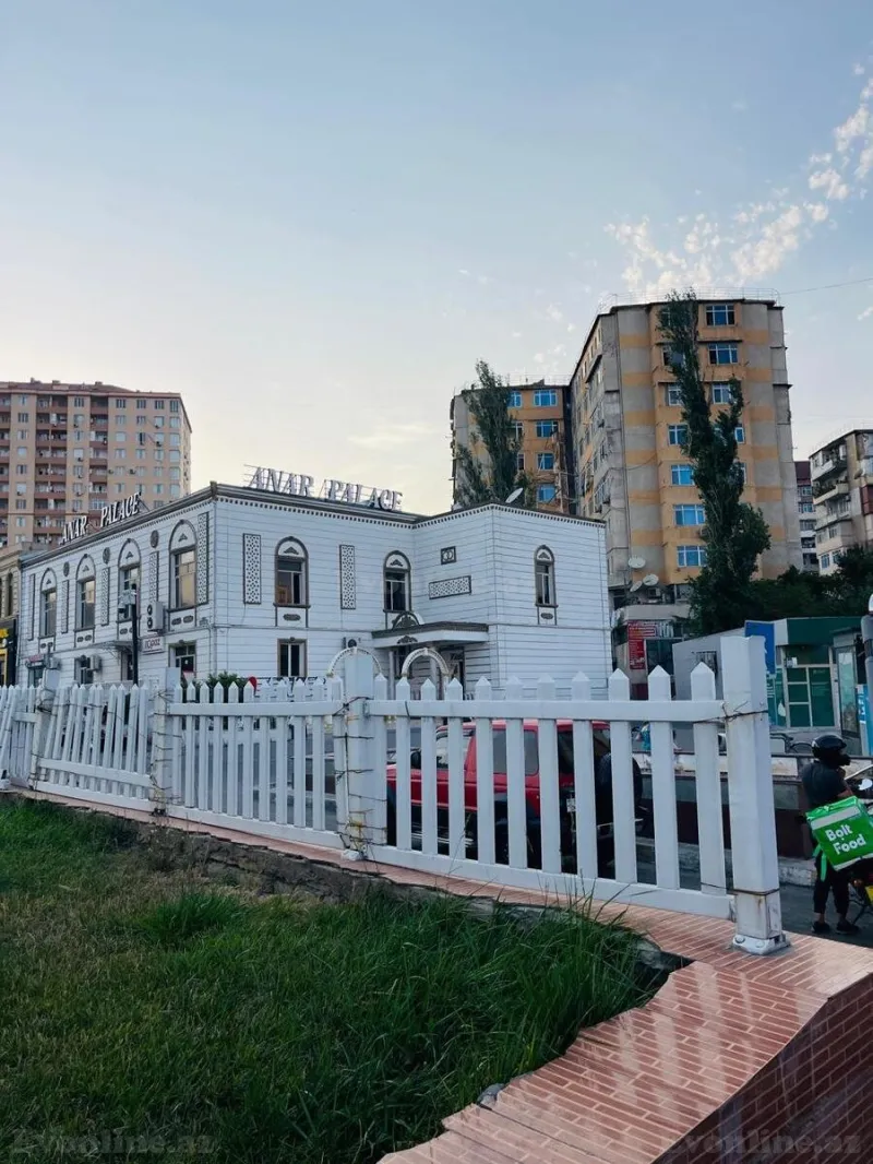 Satılır 2 otaqlı Mənzil Köhnə tikili 65 m² 6-cı mikrorayon - şəkil 2