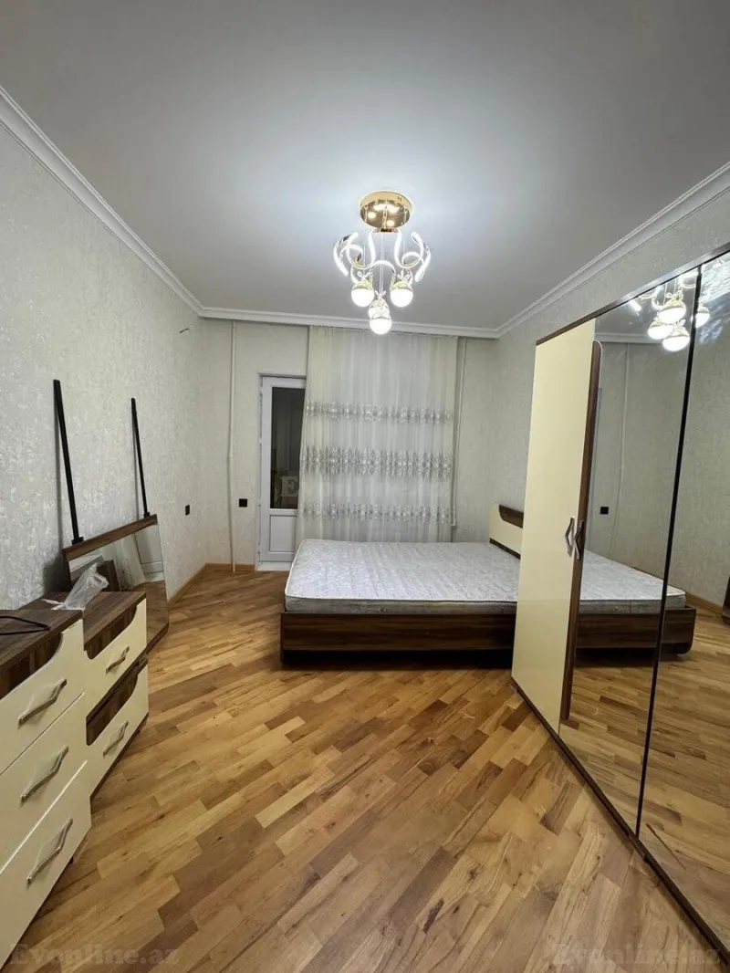 Satılır 2 otaqlı Mənzil Köhnə tikili 65 m² 6-cı mikrorayon - şəkil 5