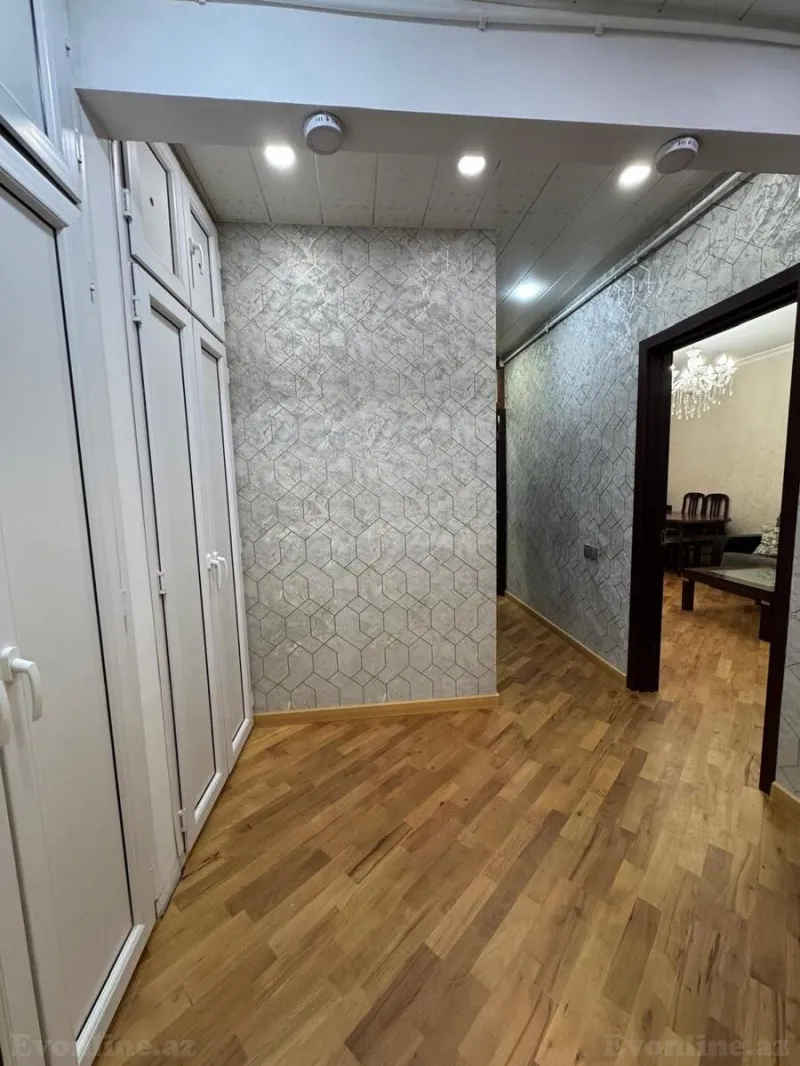 Satılır 2 otaqlı Mənzil Köhnə tikili 65 m² 6-cı mikrorayon - şəkil 13