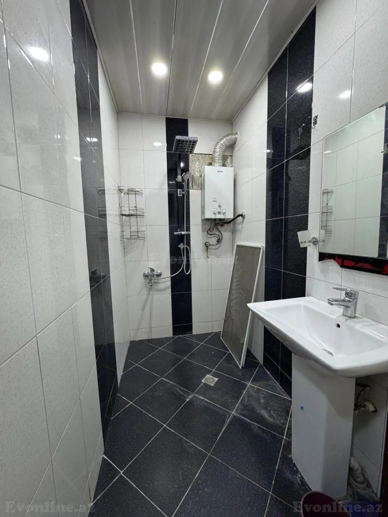 Satılır 2 otaqlı Mənzil Köhnə tikili 65 m² 6-cı mikrorayon - şəkil 14