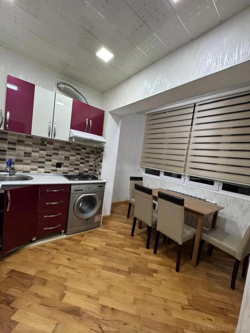 Satılır 2 otaqlı Mənzil Köhnə tikili 65 m² 6-cı mikrorayon - şəkil 16