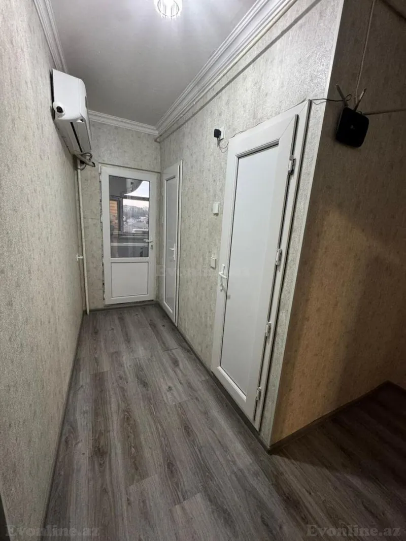 Satılır 4 otaqlı Mənzil Köhnə tikili 100 m² Sabunçu r. - şəkil 8