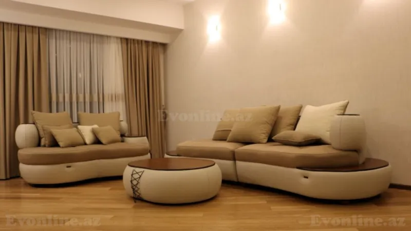 Kirayə verilir 4 otaqlı Mənzil Yeni tikili 230 m² 28 May m. - şəkil 3