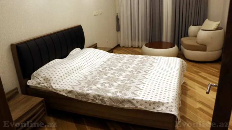 Kirayə verilir 4 otaqlı Mənzil Yeni tikili 230 m² 28 May m. - şəkil 7