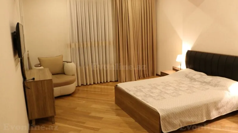 Kirayə verilir 4 otaqlı Mənzil Yeni tikili 230 m² 28 May m. - şəkil 10