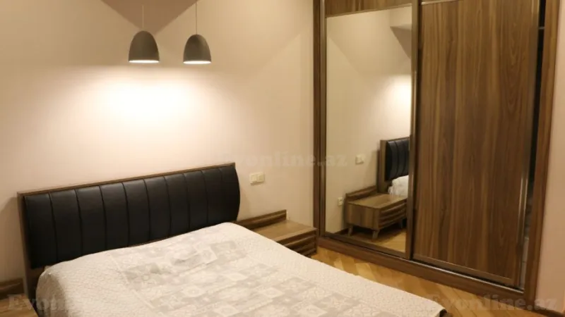 Kirayə verilir 4 otaqlı Mənzil Yeni tikili 230 m² 28 May m. - şəkil 13