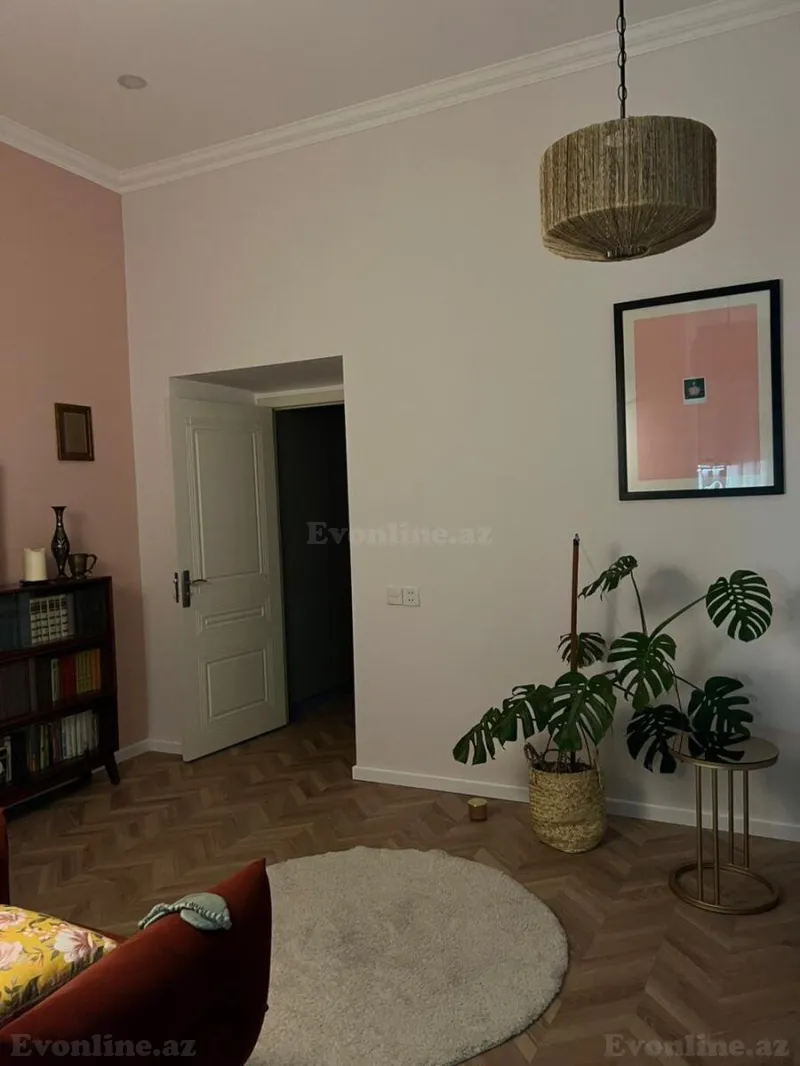 Kirayə verilir 2 otaqlı Mənzil Köhnə tikili 44 m² İçərişəhər m. - şəkil 6