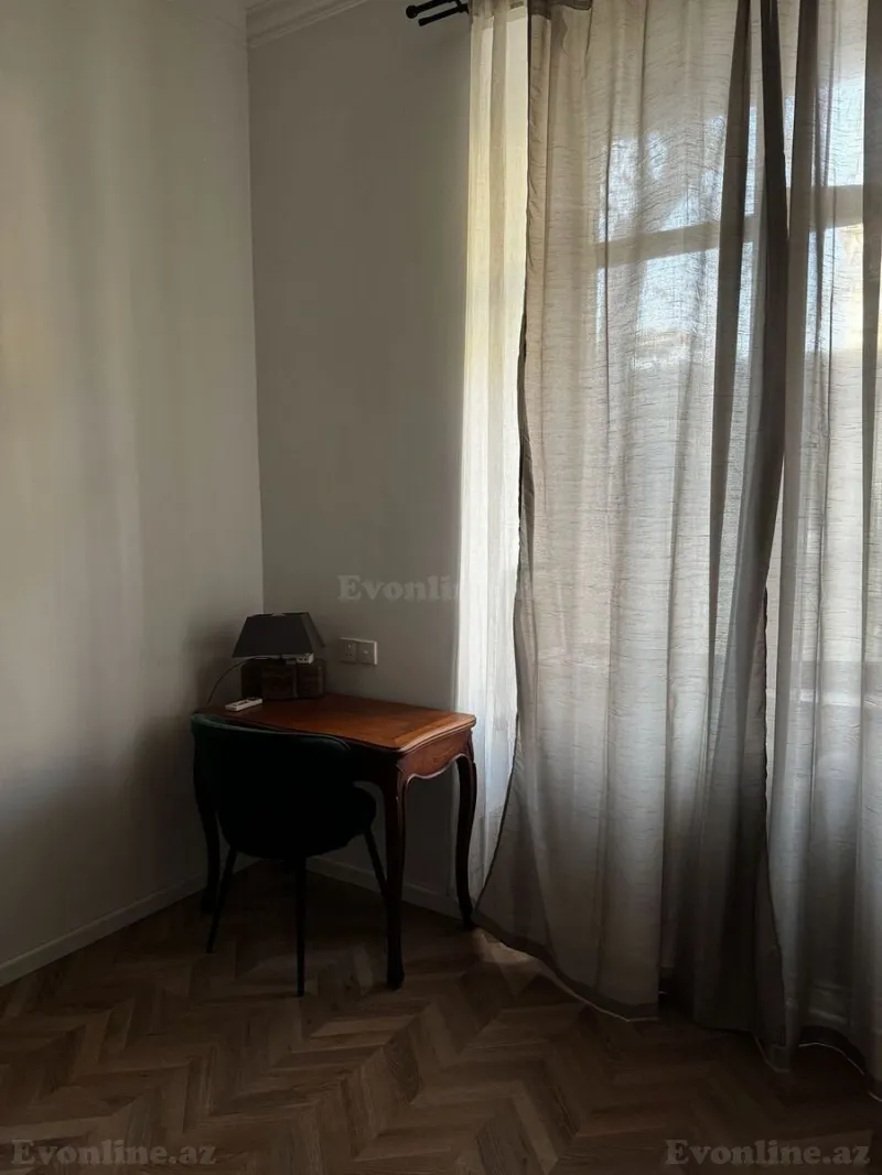 Kirayə verilir 2 otaqlı Mənzil Köhnə tikili 44 m² İçərişəhər m. - şəkil 23