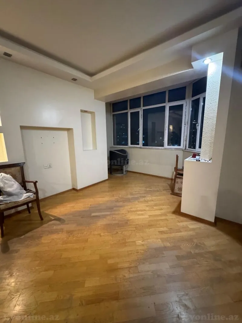 Kirayə verilir 3 otaqlı Mənzil Yeni tikili 100 m² Nərimanov r. - şəkil 6