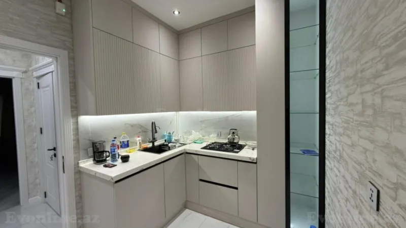 Satılır 2 otaqlı Mənzil Yeni tikili 65 m² Elmlər Akademiyası m. - şəkil 14