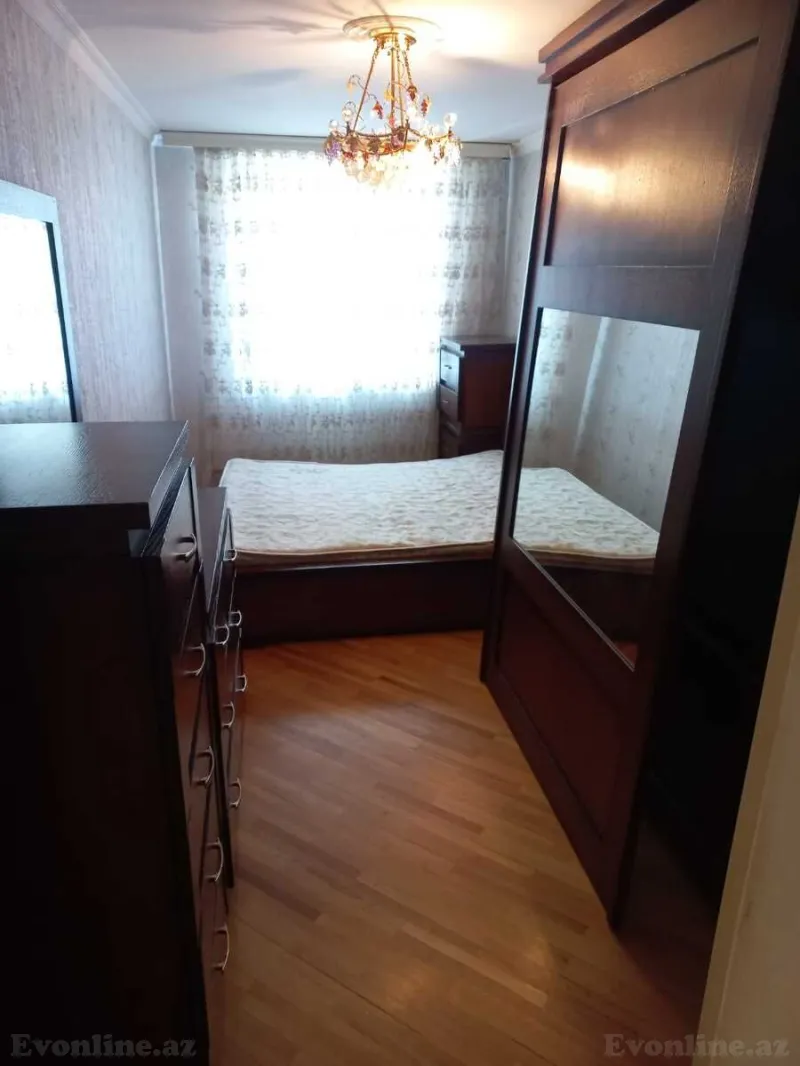 Satılır 3 otaqlı Mənzil Köhnə tikili 85 m² İnşaatçılar m. - şəkil 9