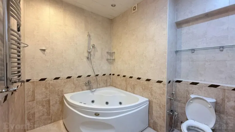 Kirayə verilir 4 otaqlı Mənzil Yeni tikili 200 m² Nərimanov r. - şəkil 11